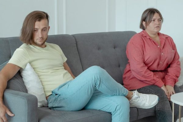This article explains codependency as a learned emotional pattern that causes people‑pleasing, boundary problems, and overreliance on others, and it lays out a...