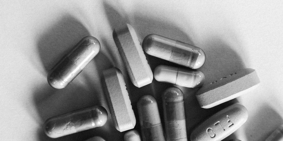 This plain-language guide explains the main classes of antidepressant medicines and gives a practical, easy-to-scan reference for common drugs used in 2026. It...
